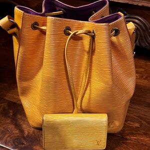 Louis Vuitton Epi Noe Bucket Bag with Wallet